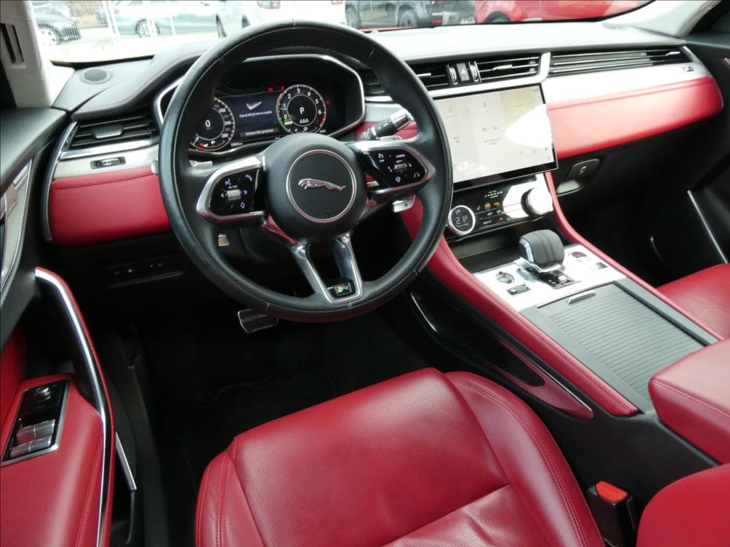 2022 Jaguar F-PACE - 21