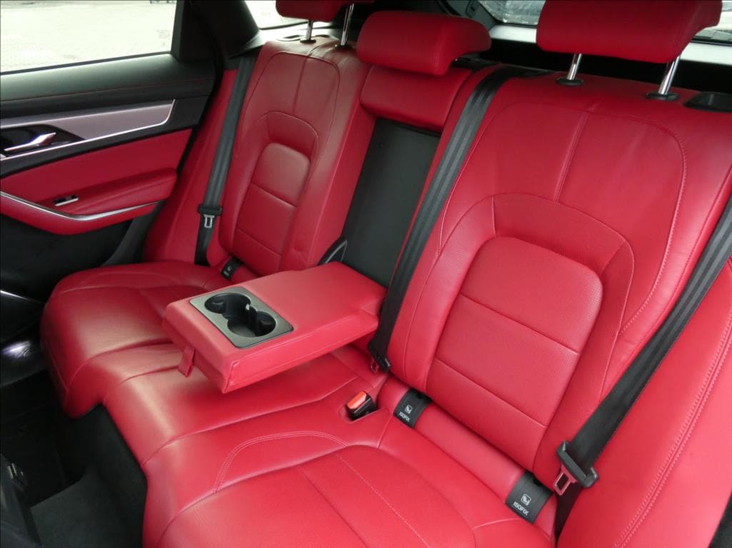 2022 Jaguar F-PACE - 39