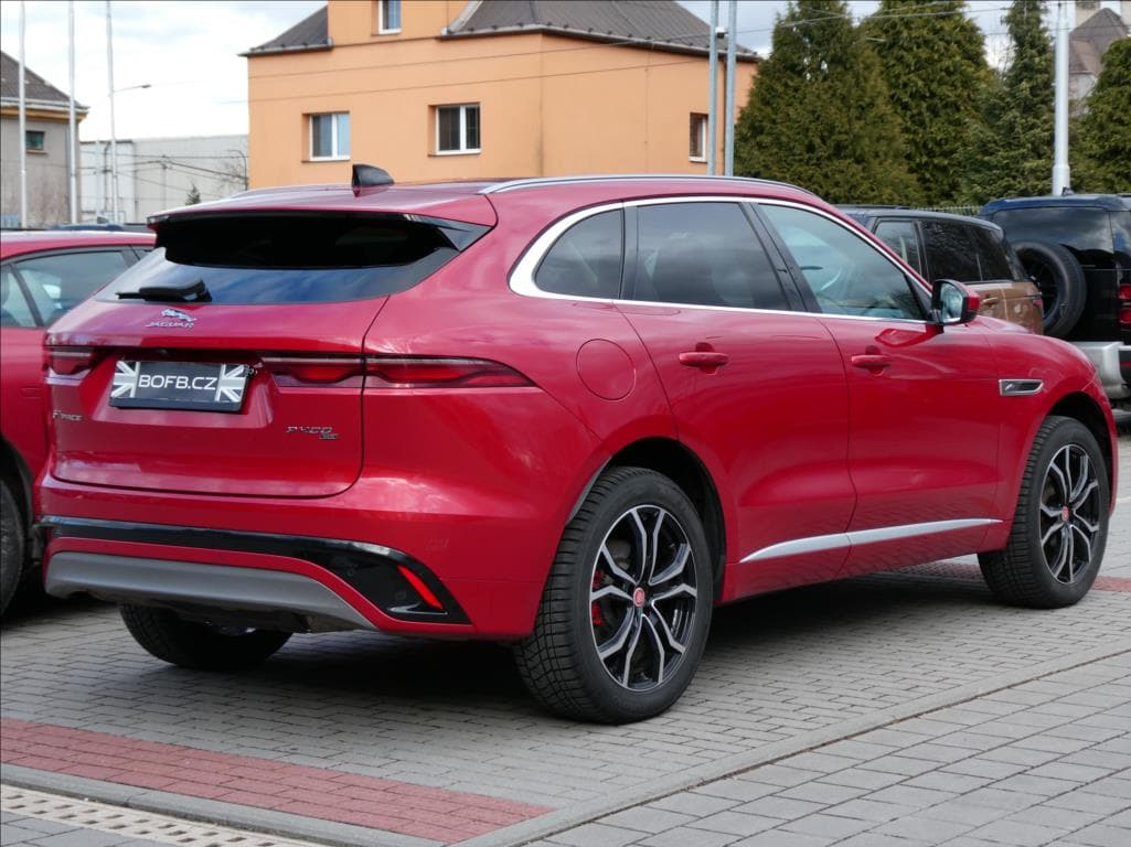 2022 Jaguar F-PACE - 13