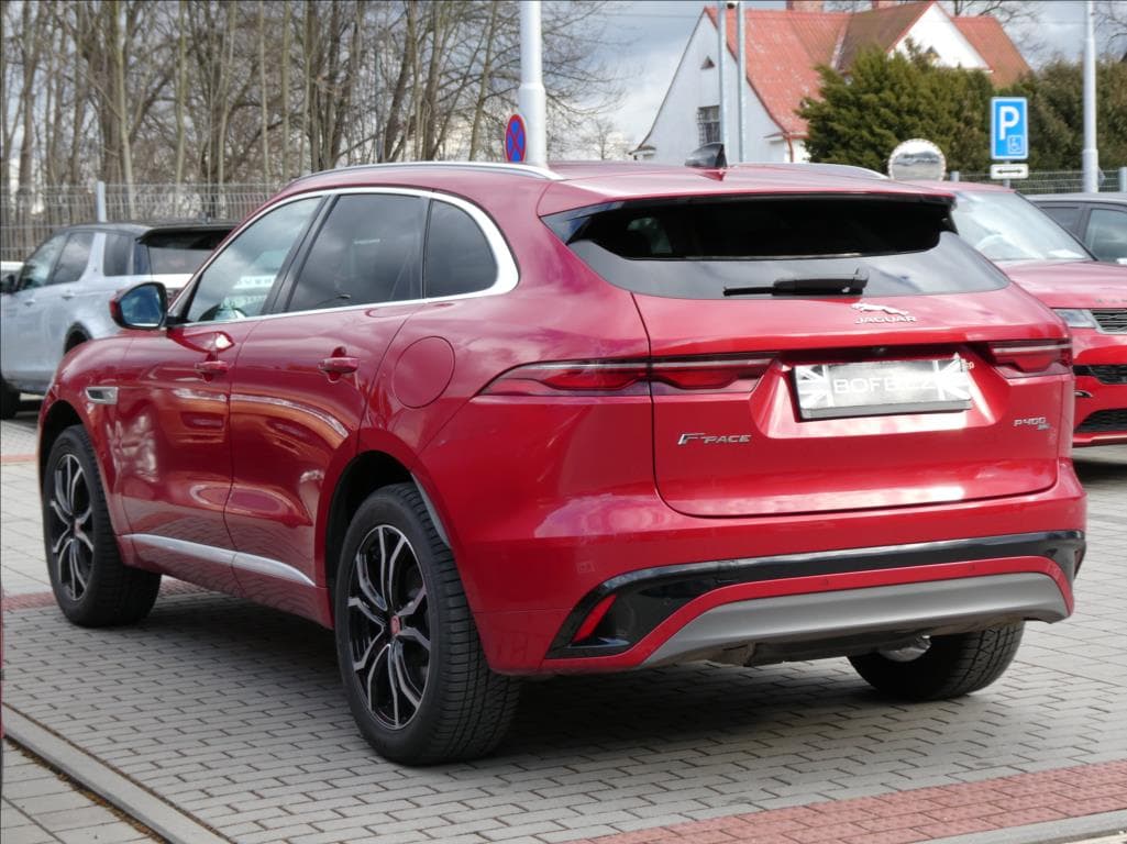 2022 Jaguar F-PACE - 17