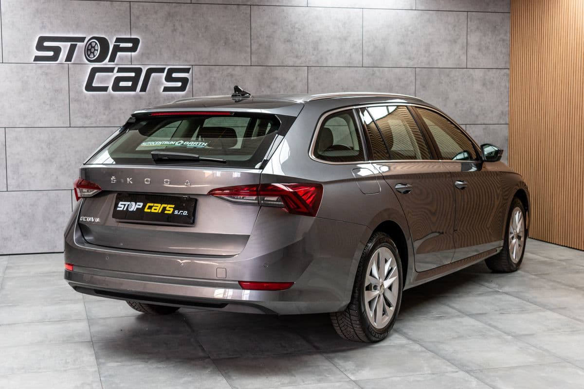 2023 Škoda OCTAVIA - 11