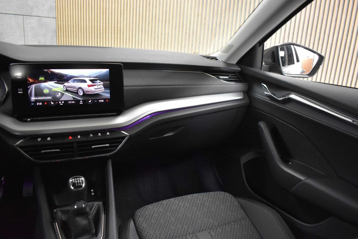 2023 Škoda OCTAVIA - 17