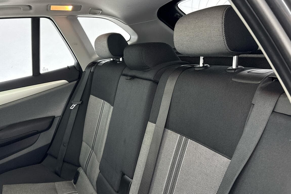 2013 BMW X1 - 8