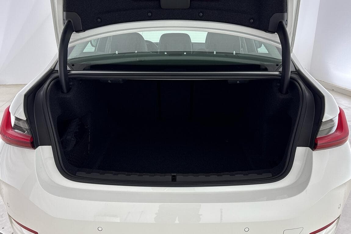 2023 BMW 3-SERIES - 9