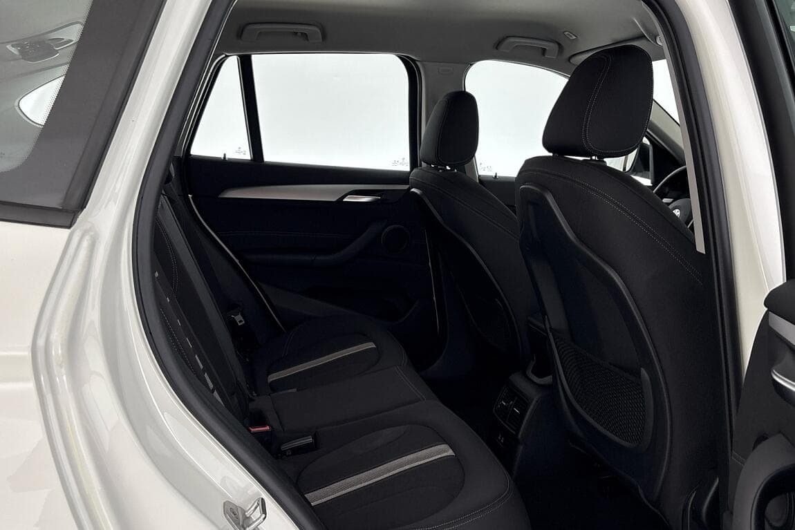 2020 BMW X1 - 11