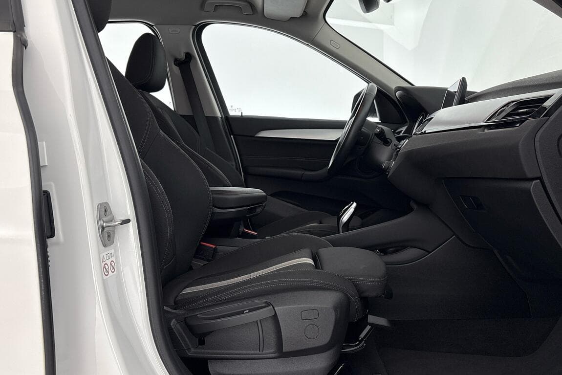 2020 BMW X1 - 12