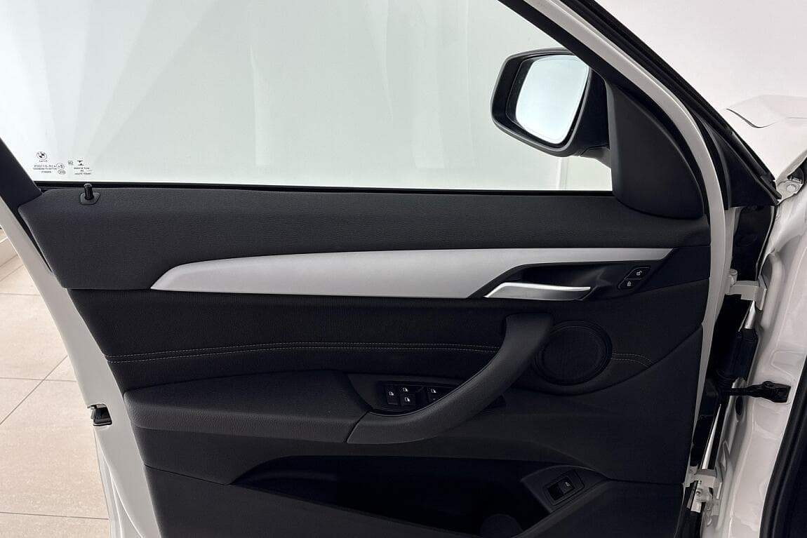 2020 BMW X1 - 15