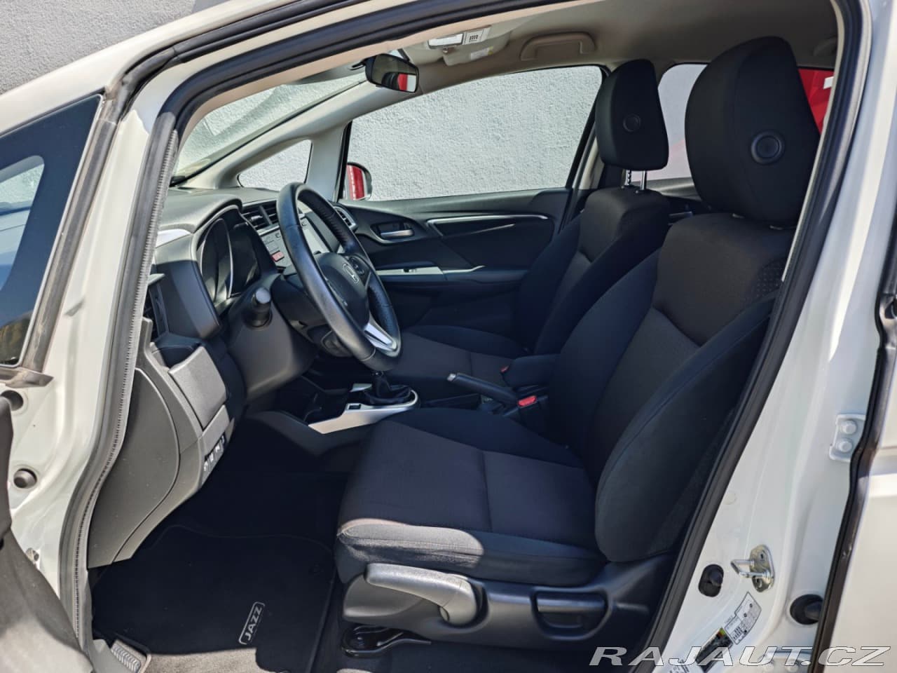 2016 Honda JAZZ - 16