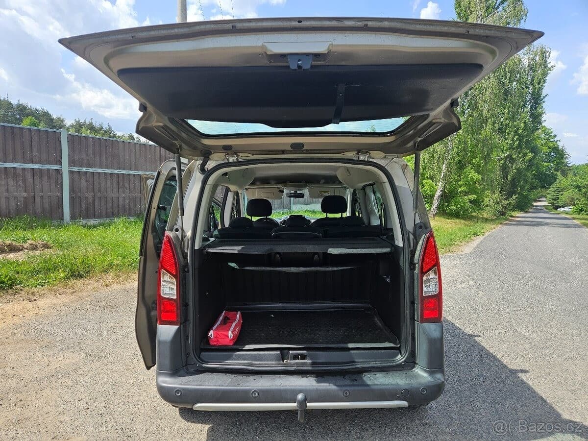Citroen BERLINGO - 8