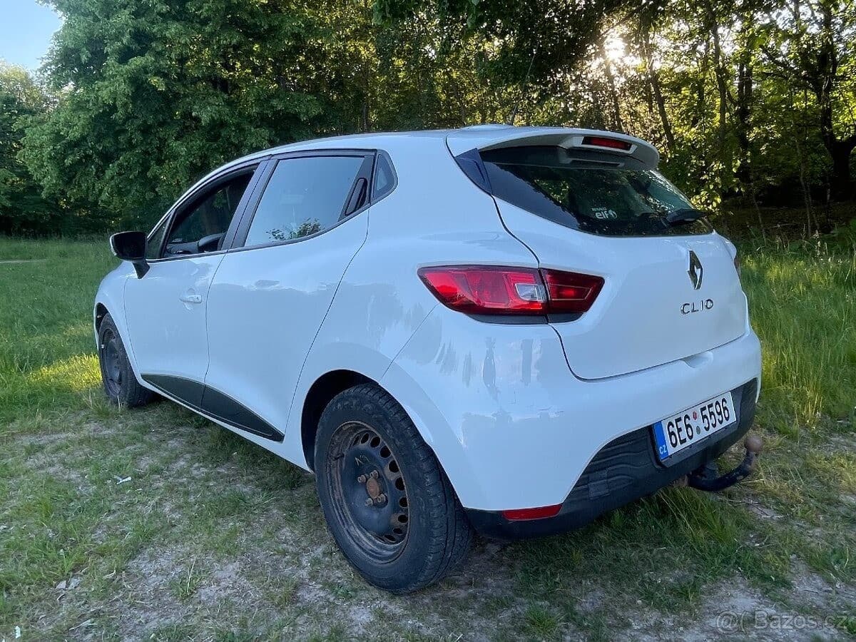 2015 Renault CLIO - 10
