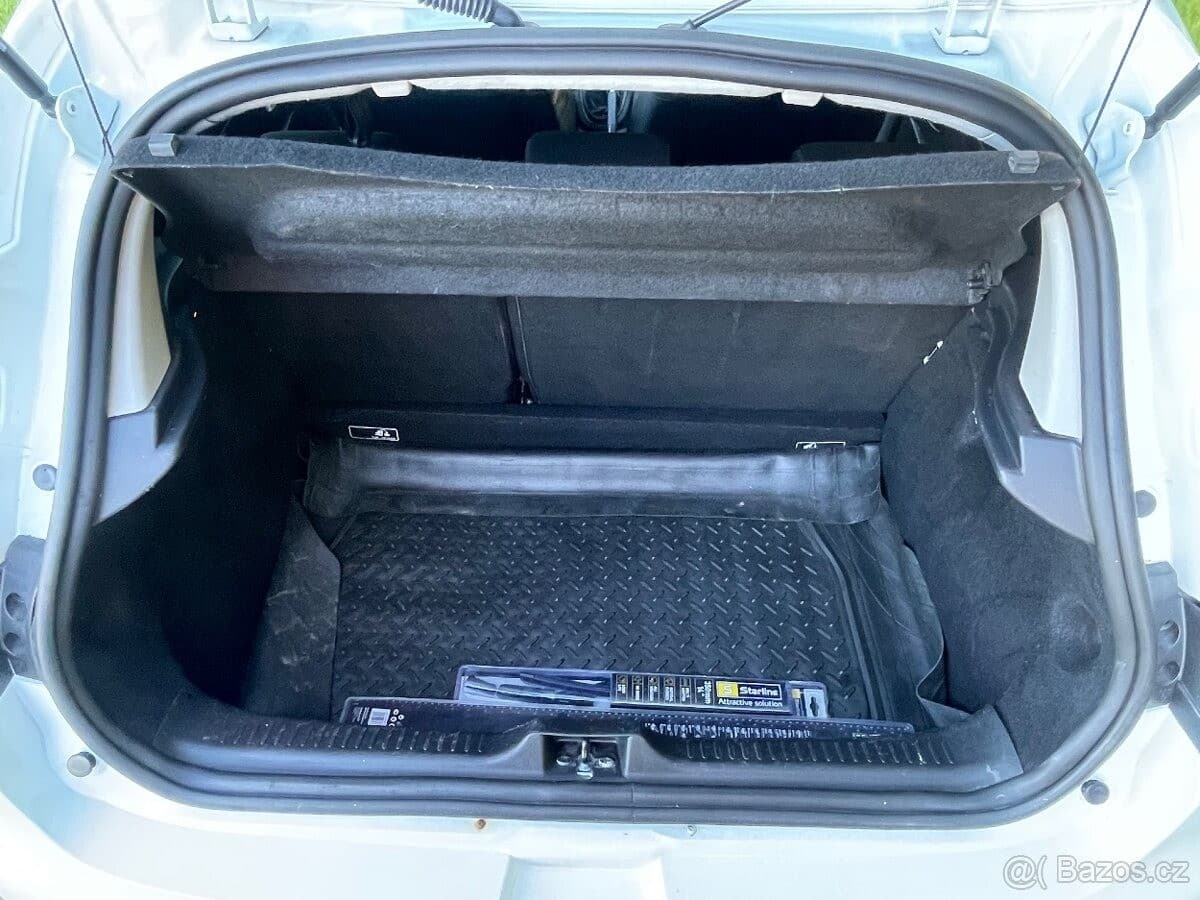 2015 Renault CLIO - 11
