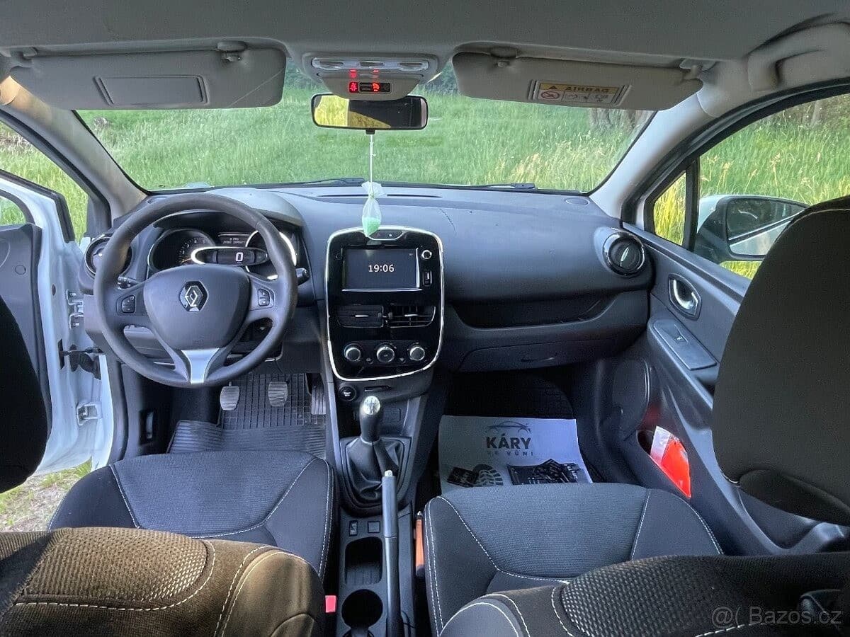 2015 Renault CLIO - 15