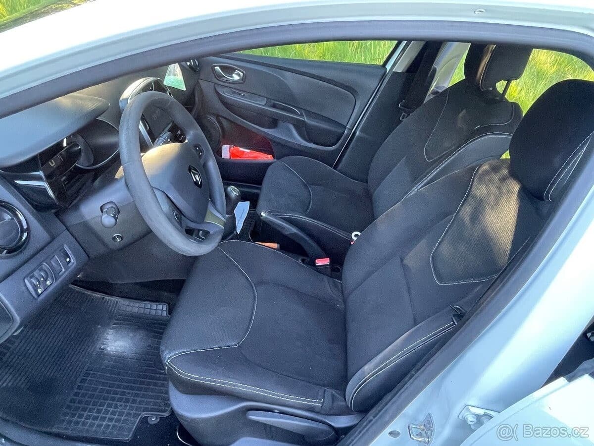 2015 Renault CLIO - 18
