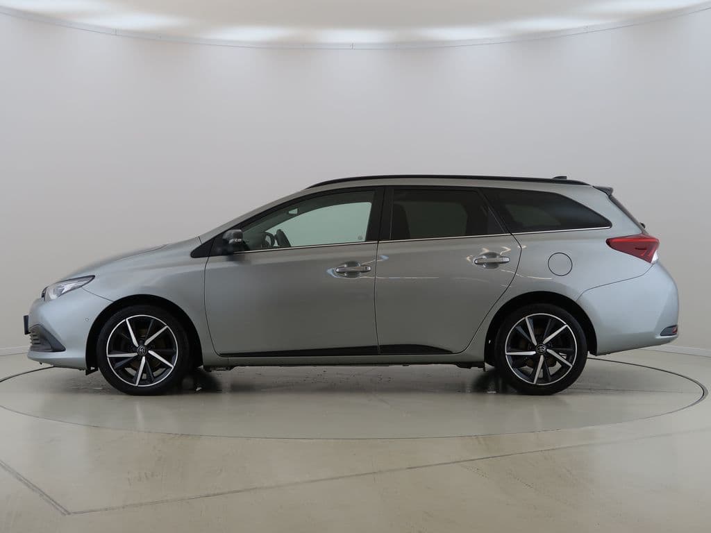 2017 Toyota AURIS - 8