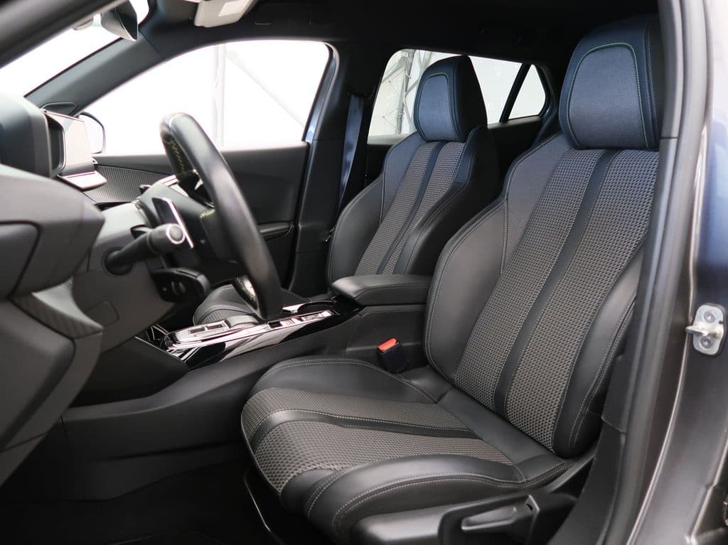 2022 Peugeot 2008 - 14