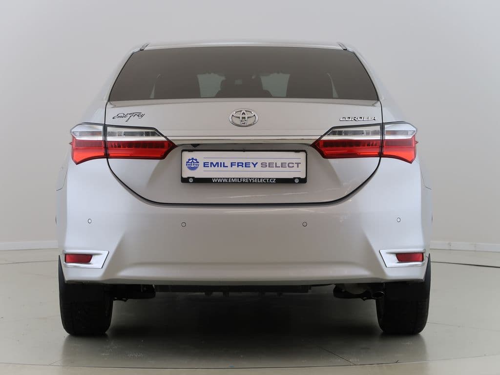2017 Toyota COROLLA - 6