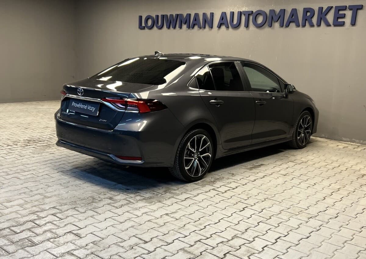 2024 Toyota COROLLA - 2
