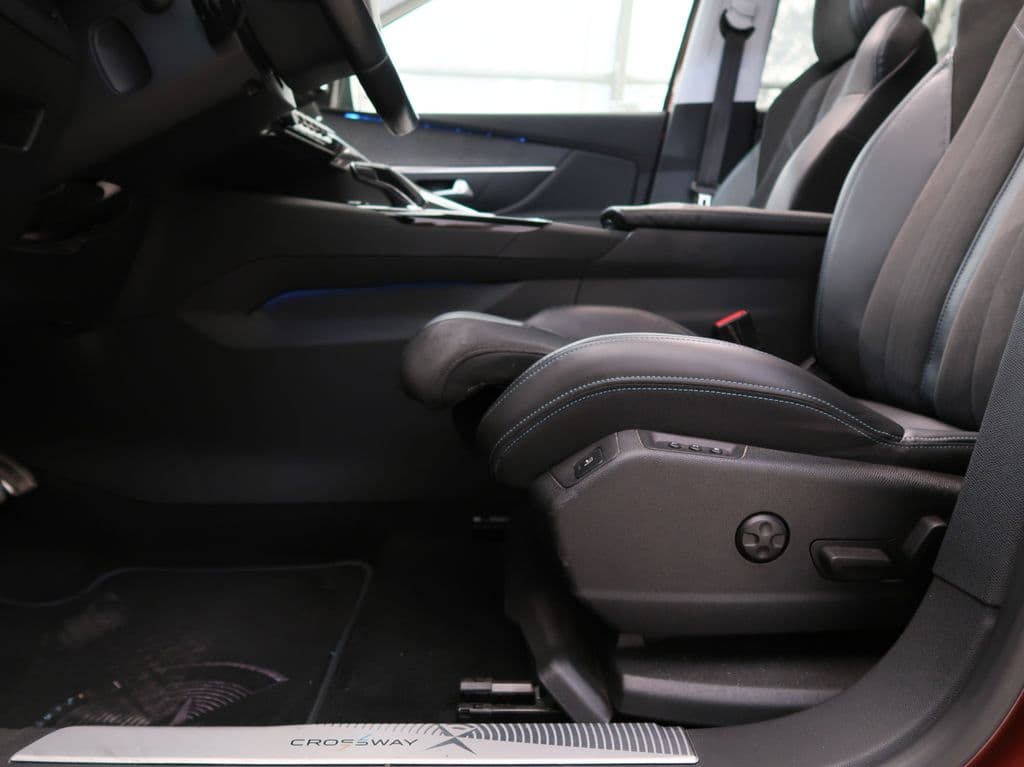 2017 Peugeot 3008 - 29