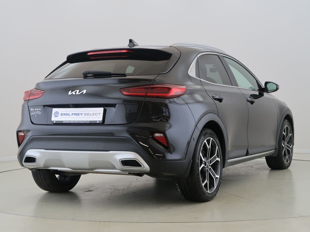 2022 Kia XCEED - 9