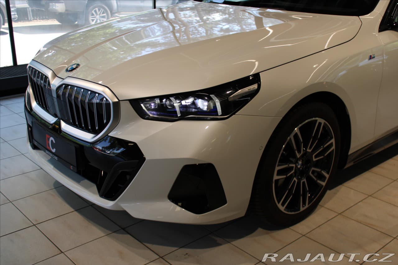 2024 BMW 5-SERIES - 7