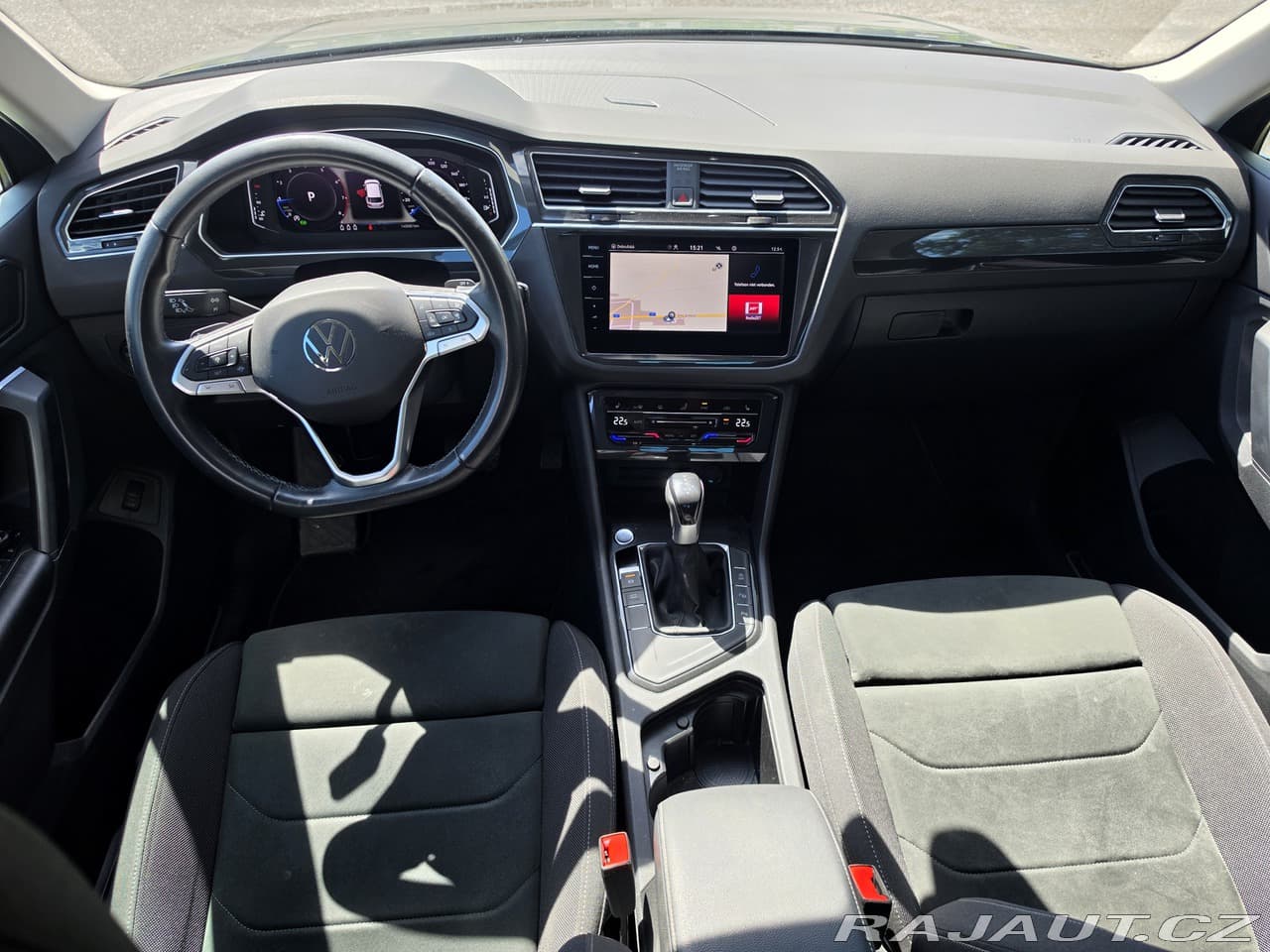2021 Volkswagen TIGUAN - 25
