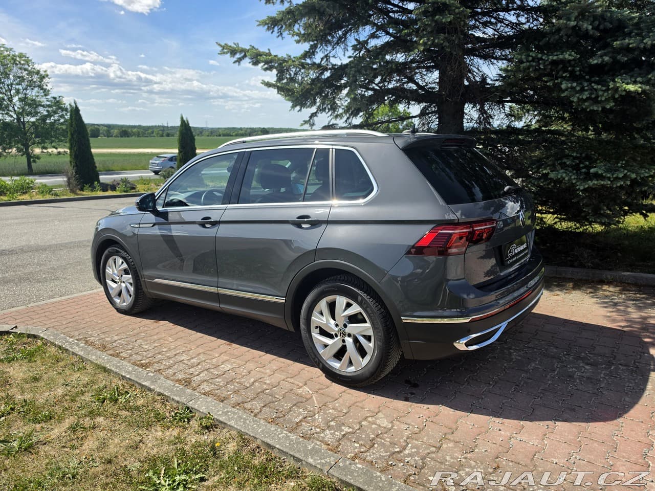 2021 Volkswagen TIGUAN - 9