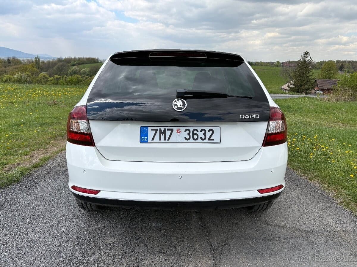 2015 Škoda RAPID - 11