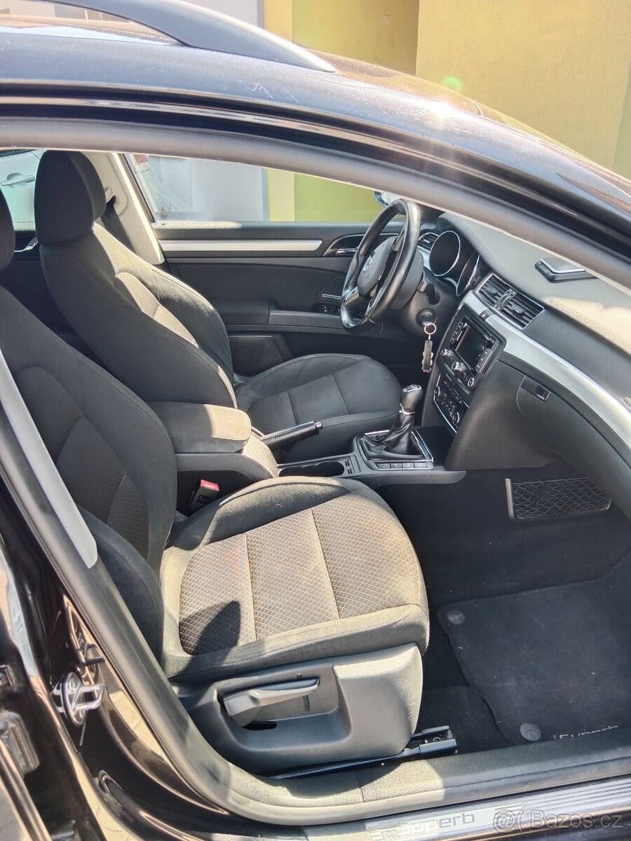 2013 Škoda SUPERB - 23