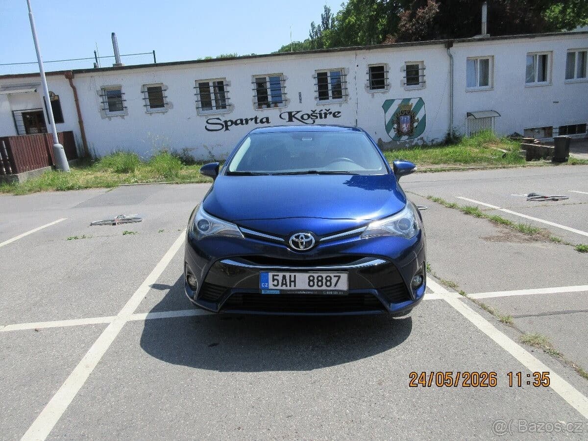 2016 Toyota AVENSIS