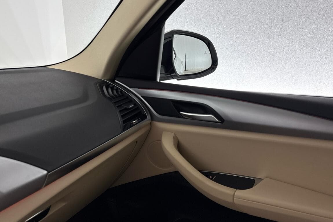 2021 BMW X3 - 31