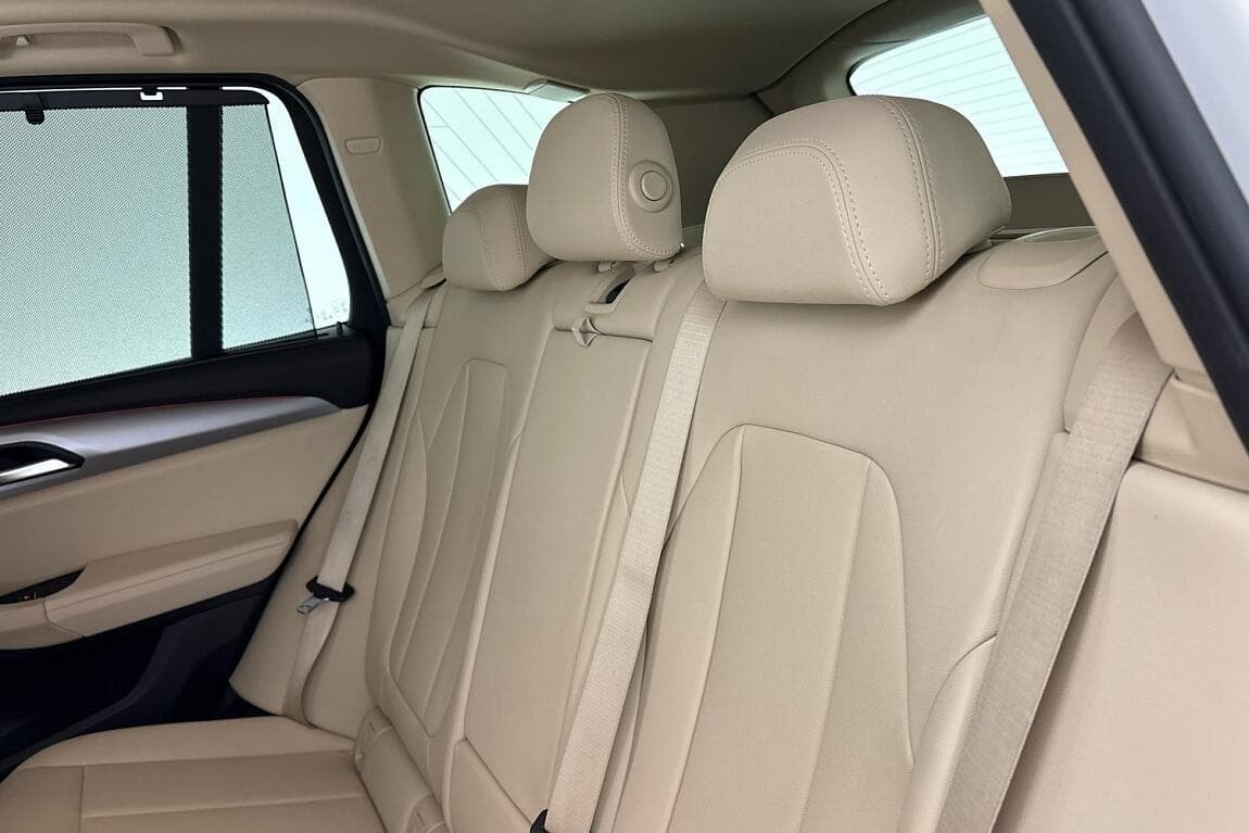 2021 BMW X3 - 15