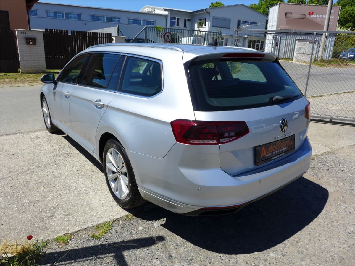 2021 Volkswagen PASSAT - 7