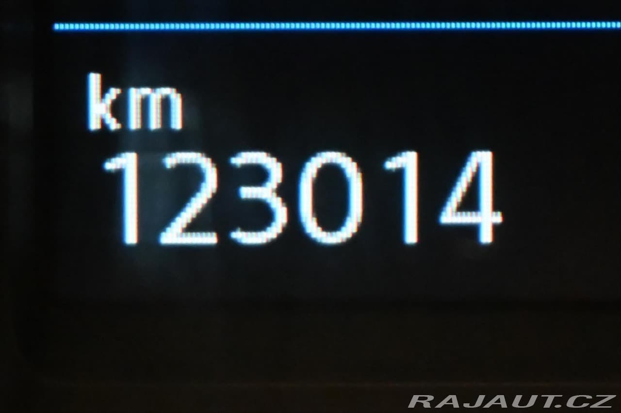 2022 Volkswagen PASSAT - 33
