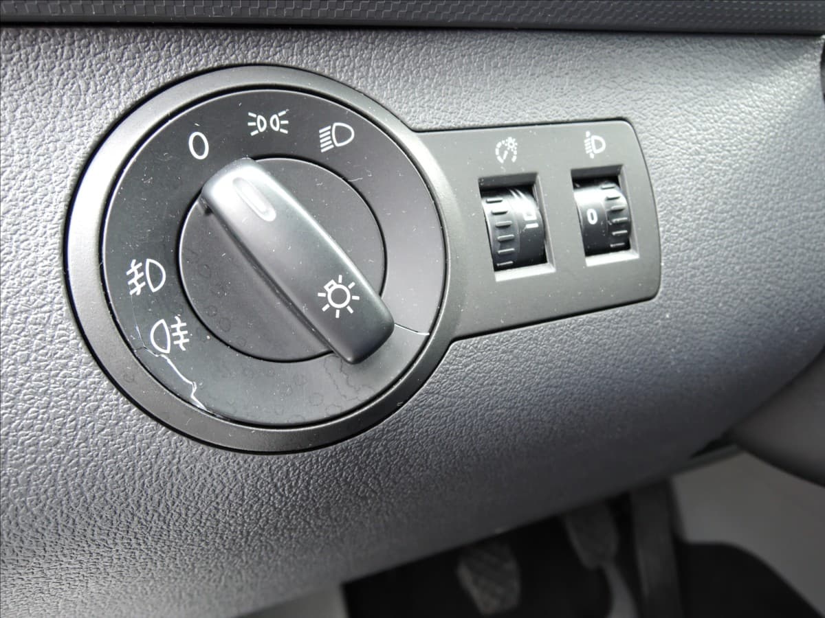 2010 Volkswagen CADDY - 12