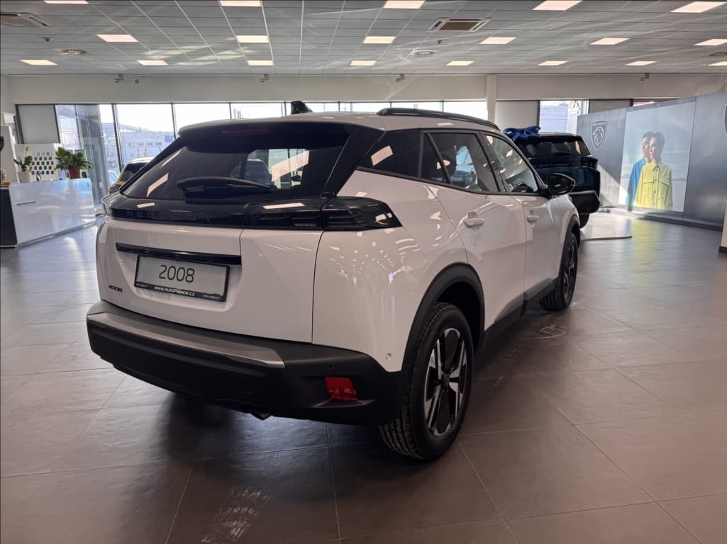 Peugeot 2008 - 4