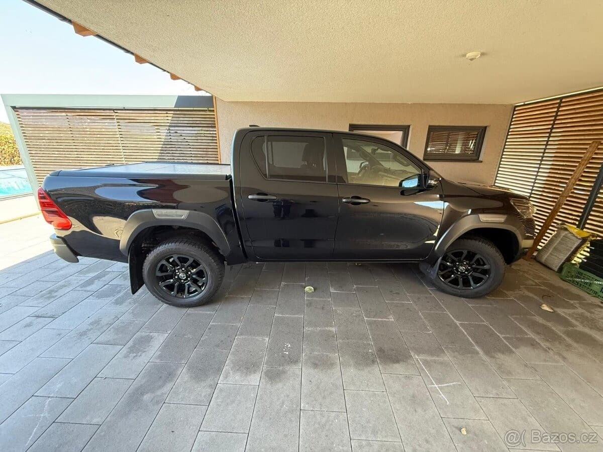 2023 Toyota HILUX - 7