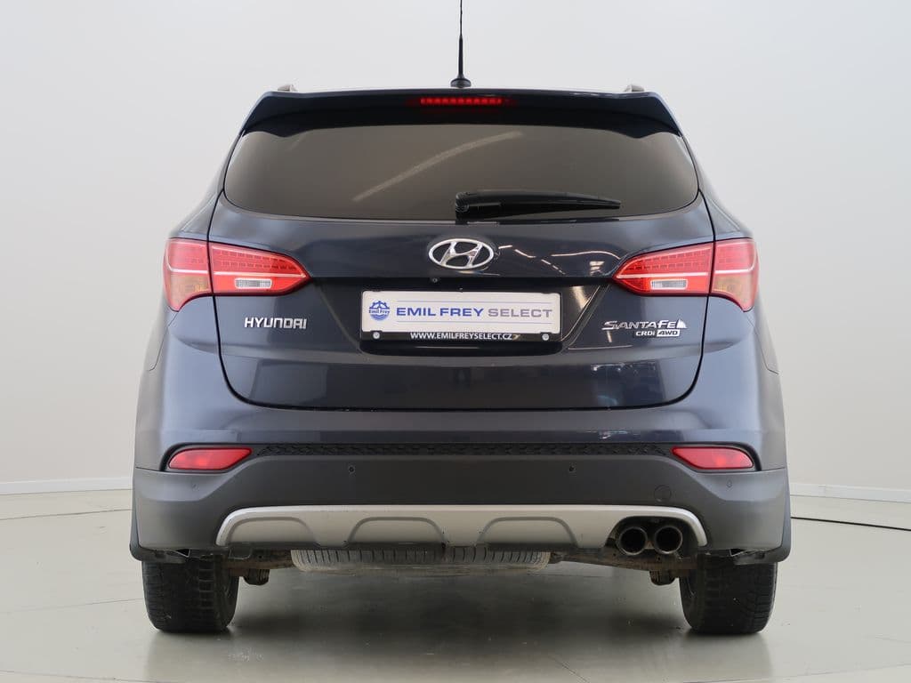 2015 Hyundai SANTA FE - 11