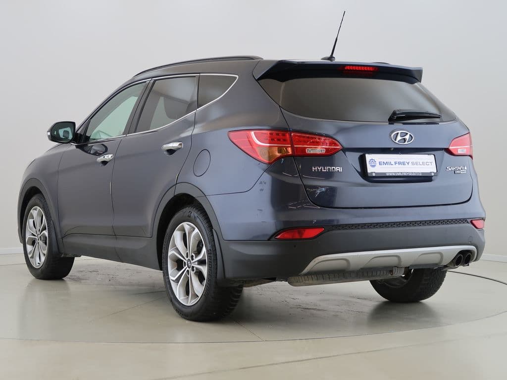 2015 Hyundai SANTA FE - 13