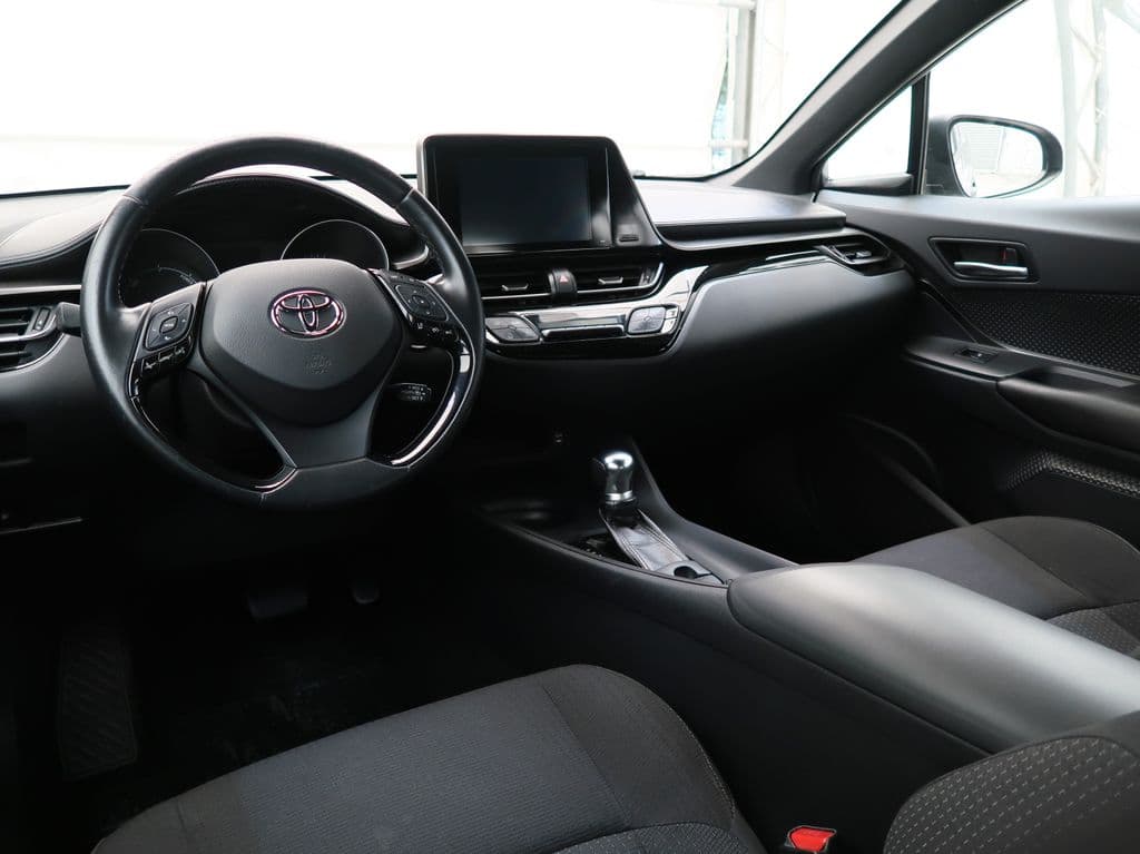 2018 Toyota C-HR - 29