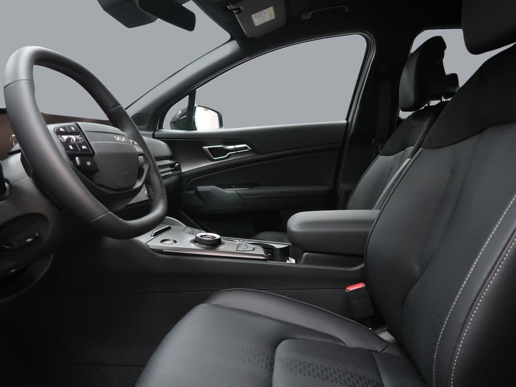 2026 Kia SPORTAGE - 13
