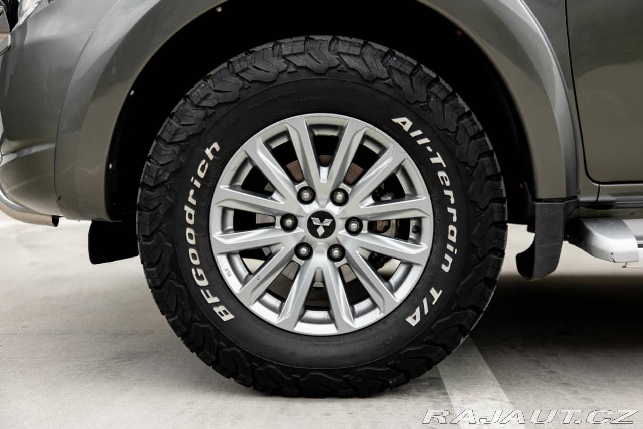 2017 Mitsubishi L200 - 33