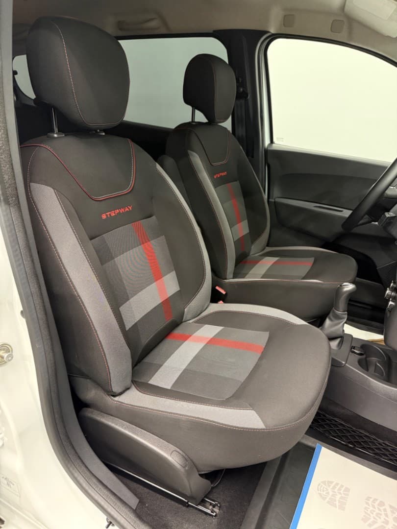 2019 Dacia LODGY - 31