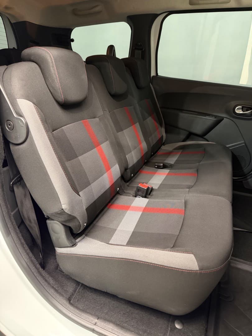 2019 Dacia LODGY - 33