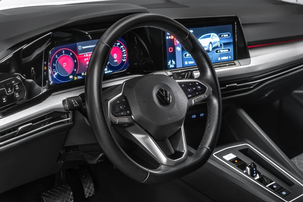 2021 Volkswagen GOLF - 27