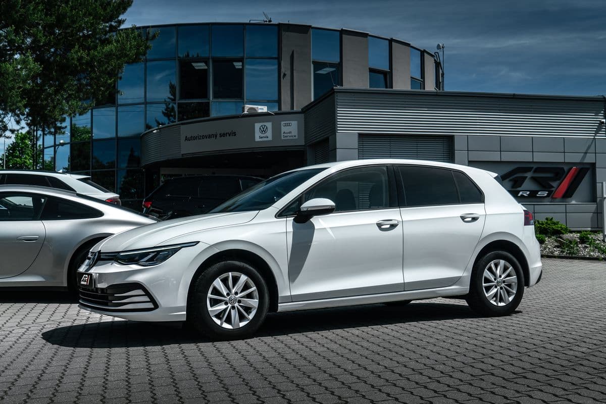 2021 Volkswagen GOLF - 37