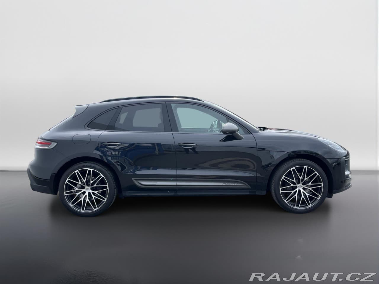 2022 Porsche MACAN - 5