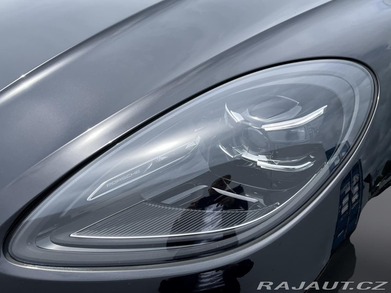 2022 Porsche MACAN - 9