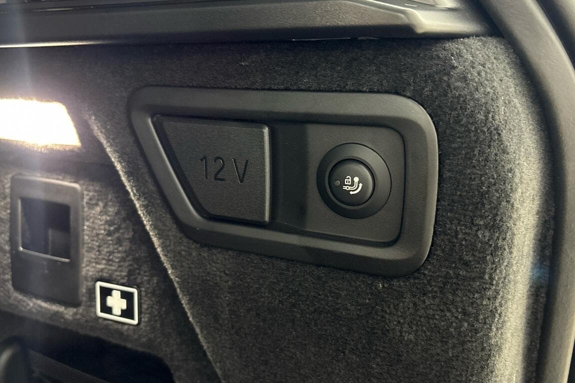 2025 BMW X7 - 15