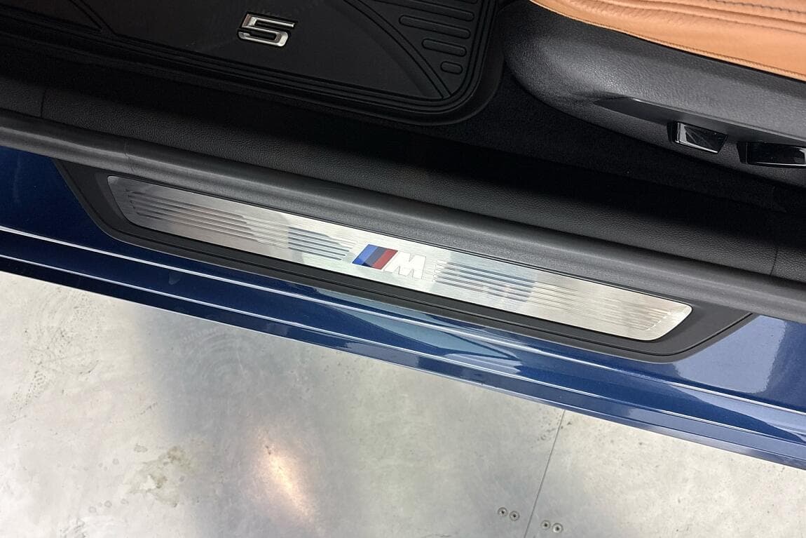 2021 BMW 5-SERIES - 52