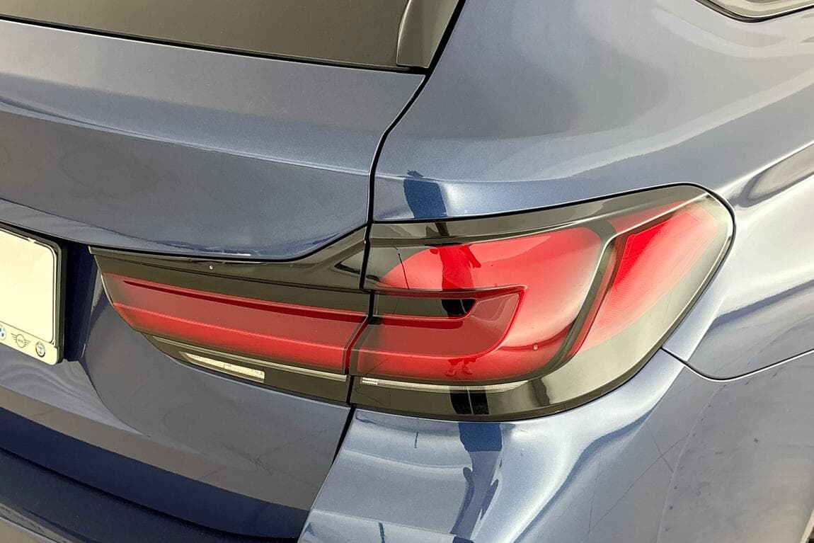 2021 BMW 5-SERIES - 13